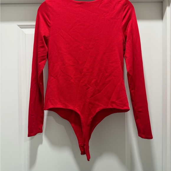 BP Red Ribbed Top - Picture 3 of 3